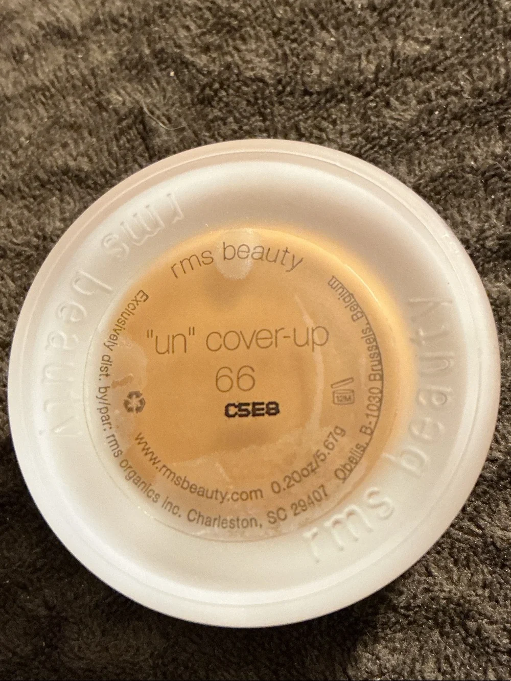 RMS Beauty white cover-up compact box - 66